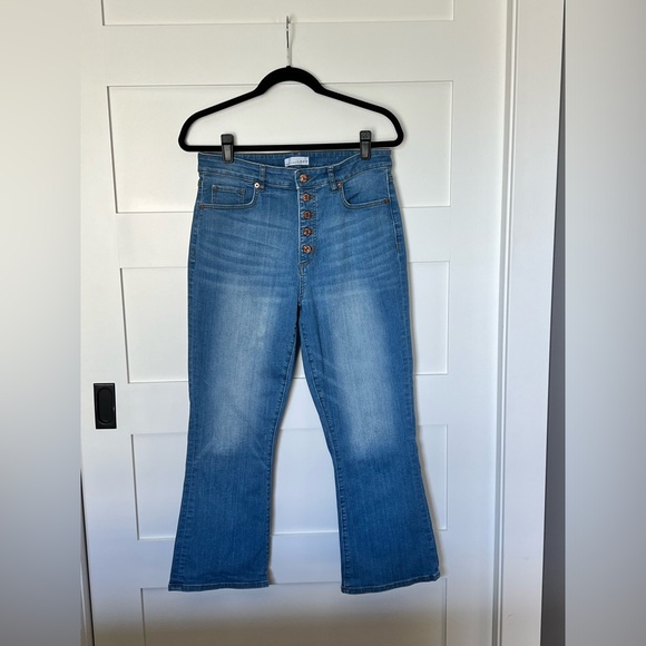 Loft Kick Crop Jeans - Picture 1 of 4